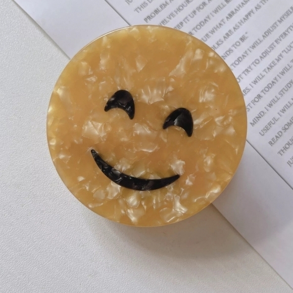 NEW Smiley Happy Face Hair Claw Clip - Picture 1 of 7
